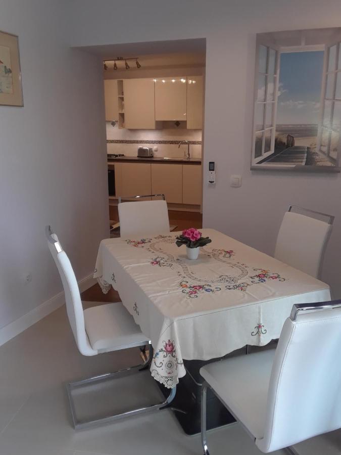 New Kosljun Apartment Short Walk To Beach 외부 사진